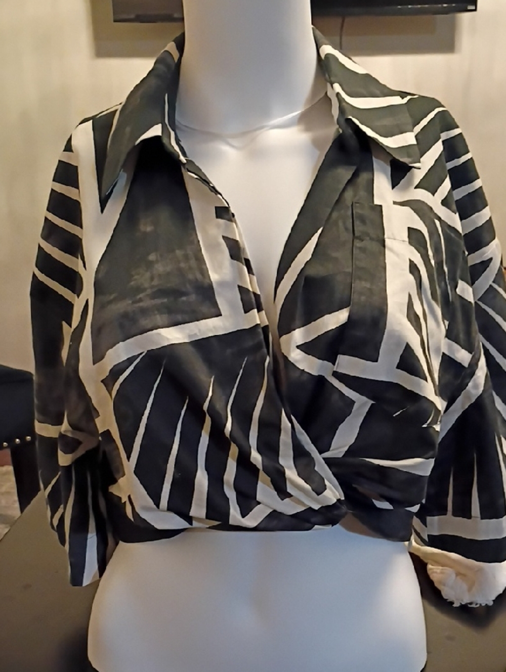 Zara Black & Cream Geometric Wrap Crop Top